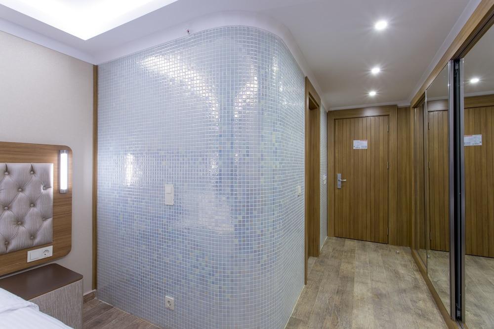 Michell Hotel (Adults Only) Alanya Bagian luar foto